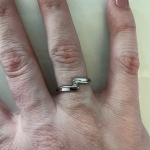14 k white Gold promise ring